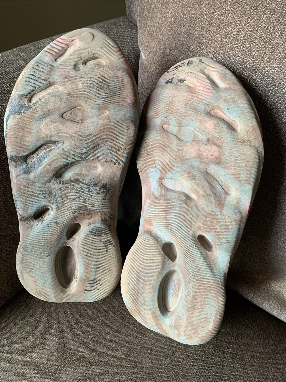 Adidas YEEZY adidas Yeezy Foam RNNR.